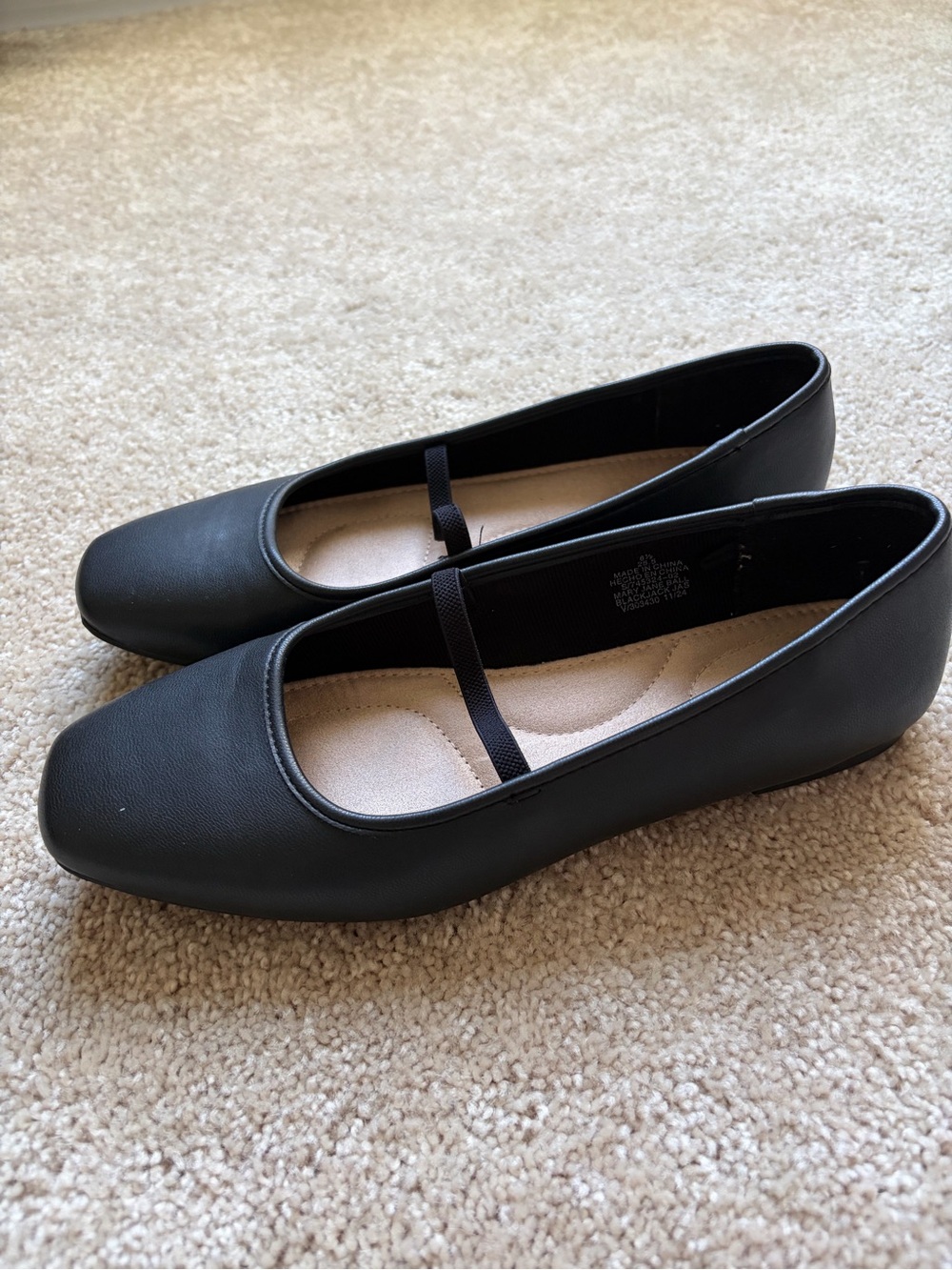 Old Navy Black Square-Toe Ballet Flats with Elastic Strap